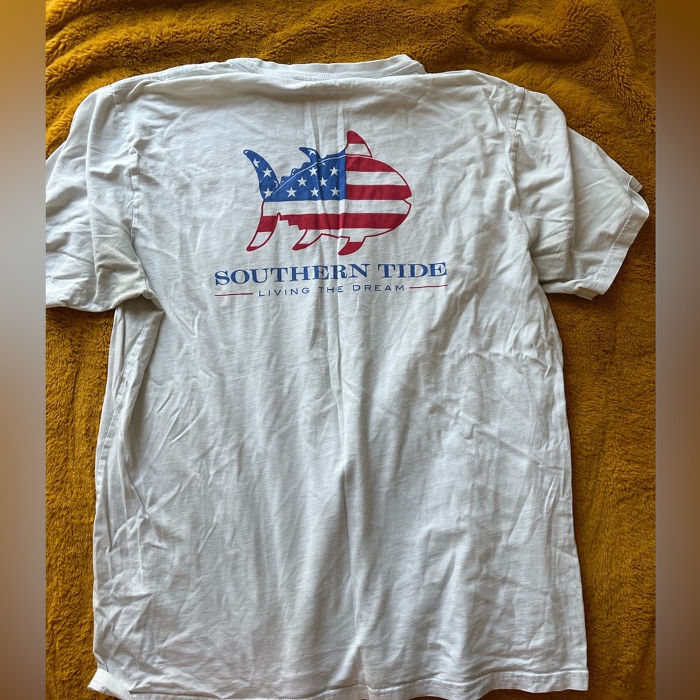 Southern Tide t shirts size large